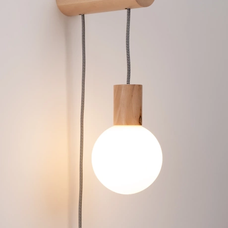 Wall lamp NIBMI G9 with a switch