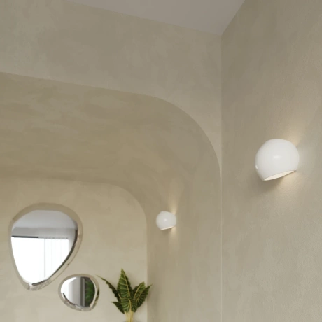 Varnished wall lamp GLOBE white gloss