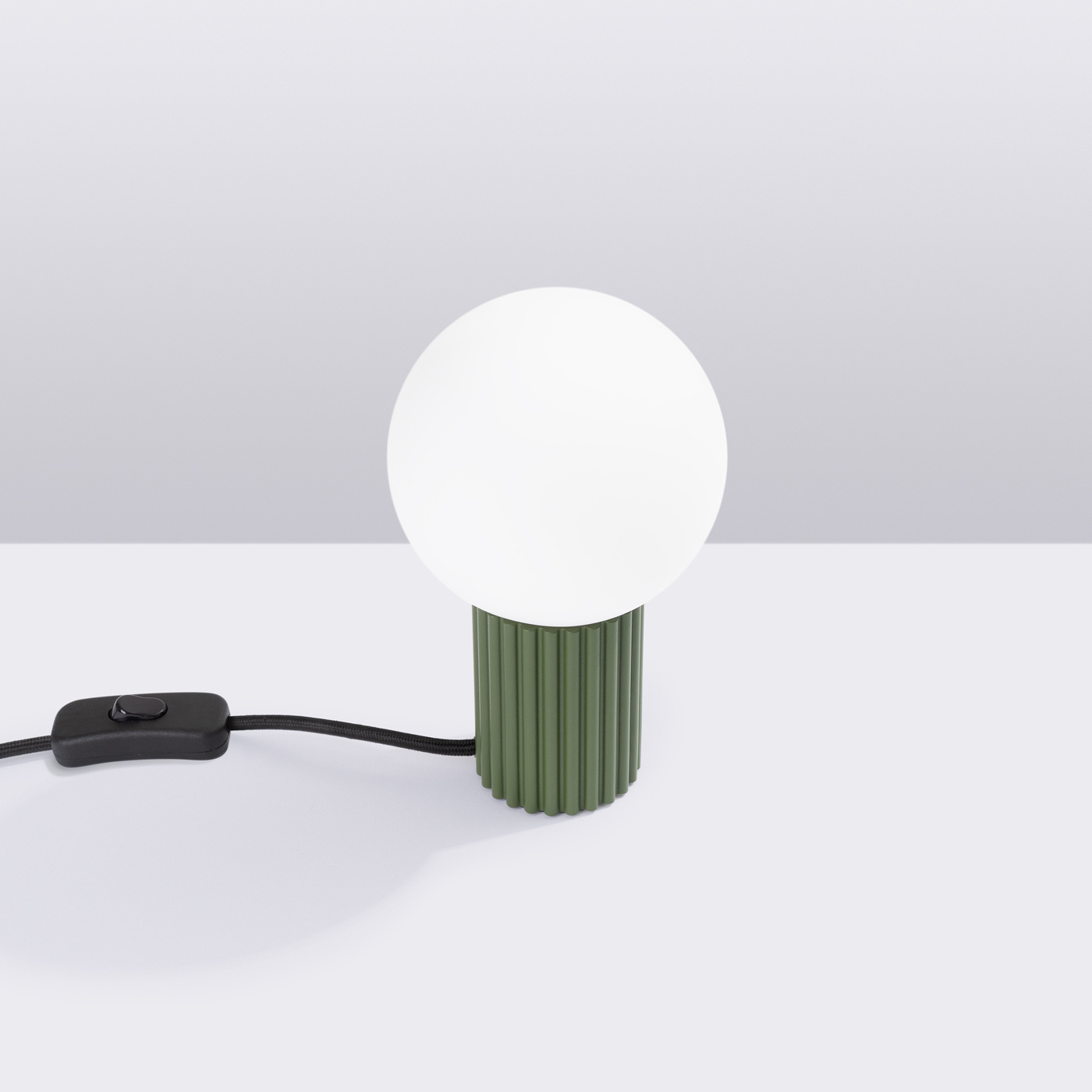 Table lamp HALO olive green