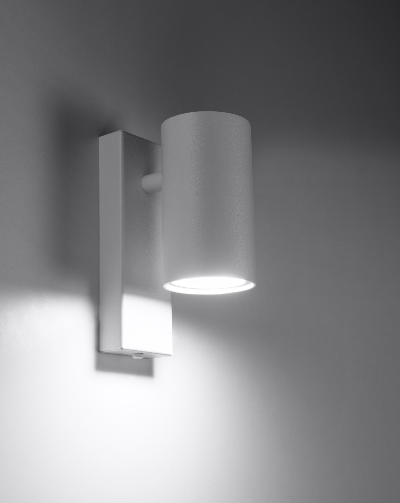 Wall lamp UTTI white + 1x LED Bulb GU-10 3000K Warm 7W 620lm