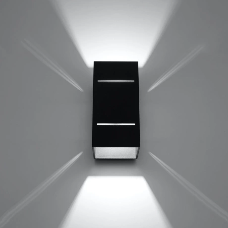 Wall lamp BLOCCO black
