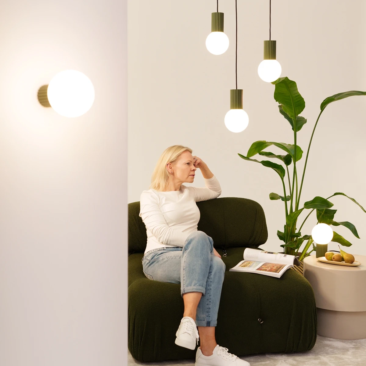Wall lamp HALO olive green IP44