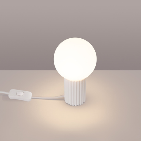 Table lamp HALO white